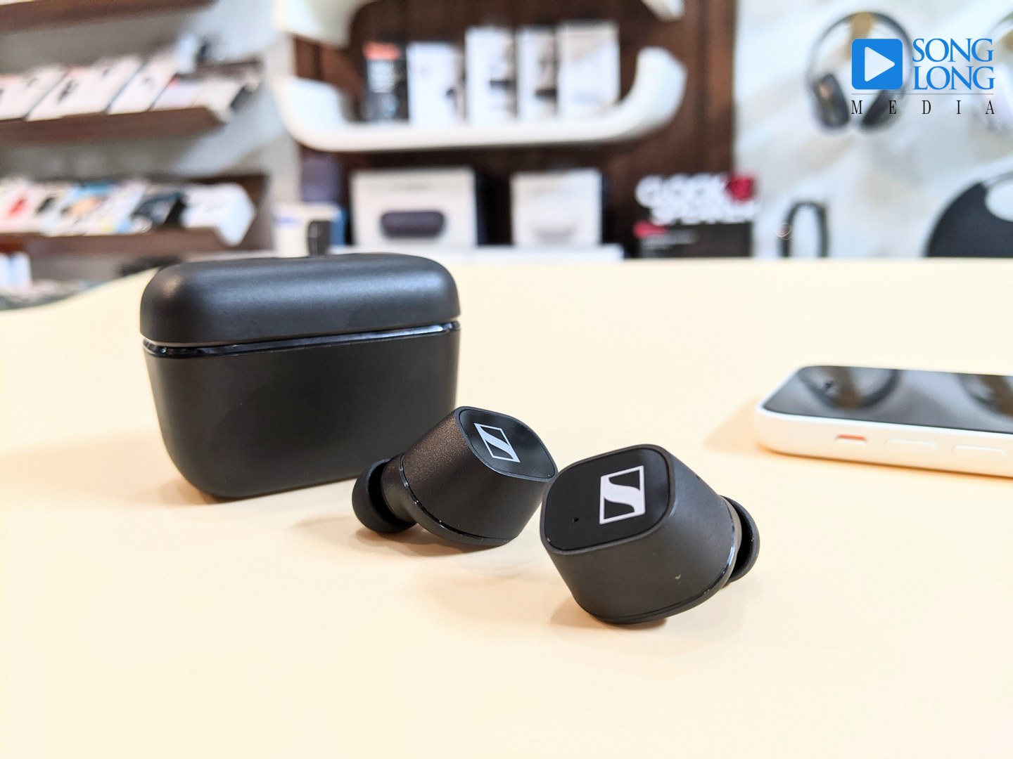 Đánh giá tai nghe Sennheiser CX 400BT True Wireless – phiên bản rút gọn của Momentum TWS2, giá rẻ không ngờ
